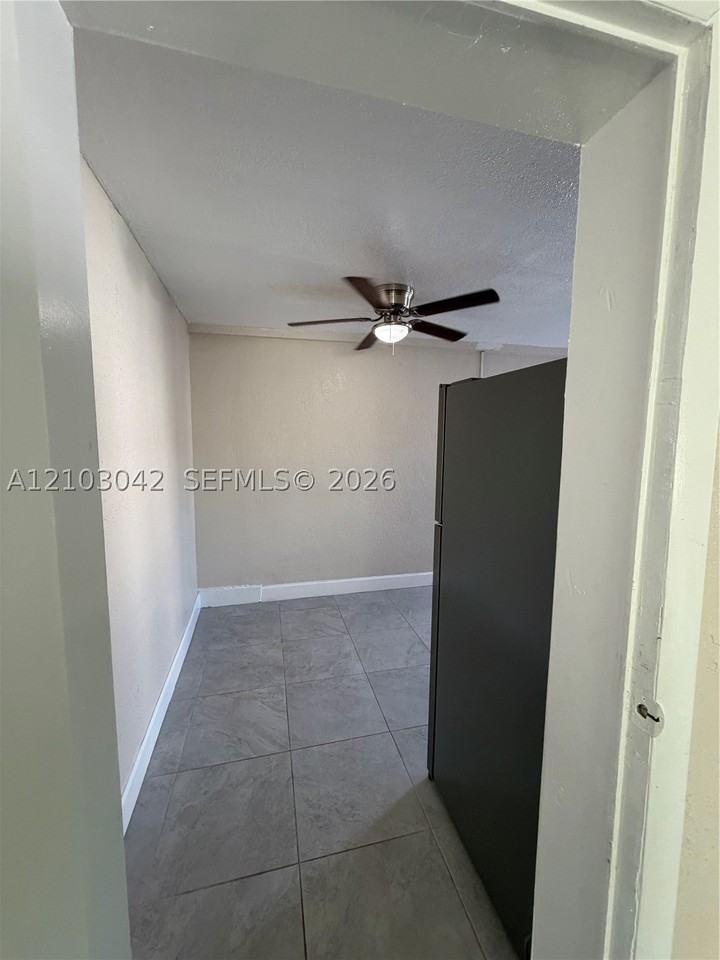 1060 Alabama Ave #0 - Photo 7 of 20