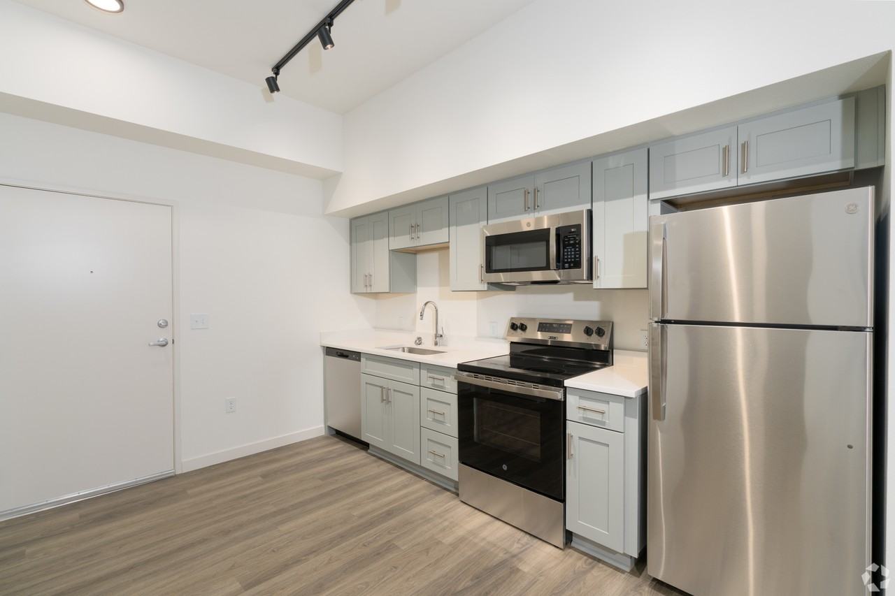 717 East 29th AvenueUnit 302 #302 - Photo 5 of 10
