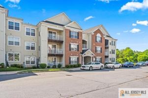 featured image of 726 Cedar Ct #726