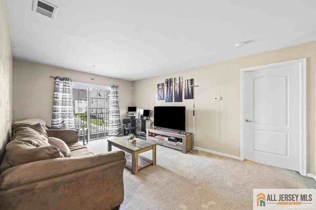 726 Cedar Ct #726 - Photo 4 of 13
