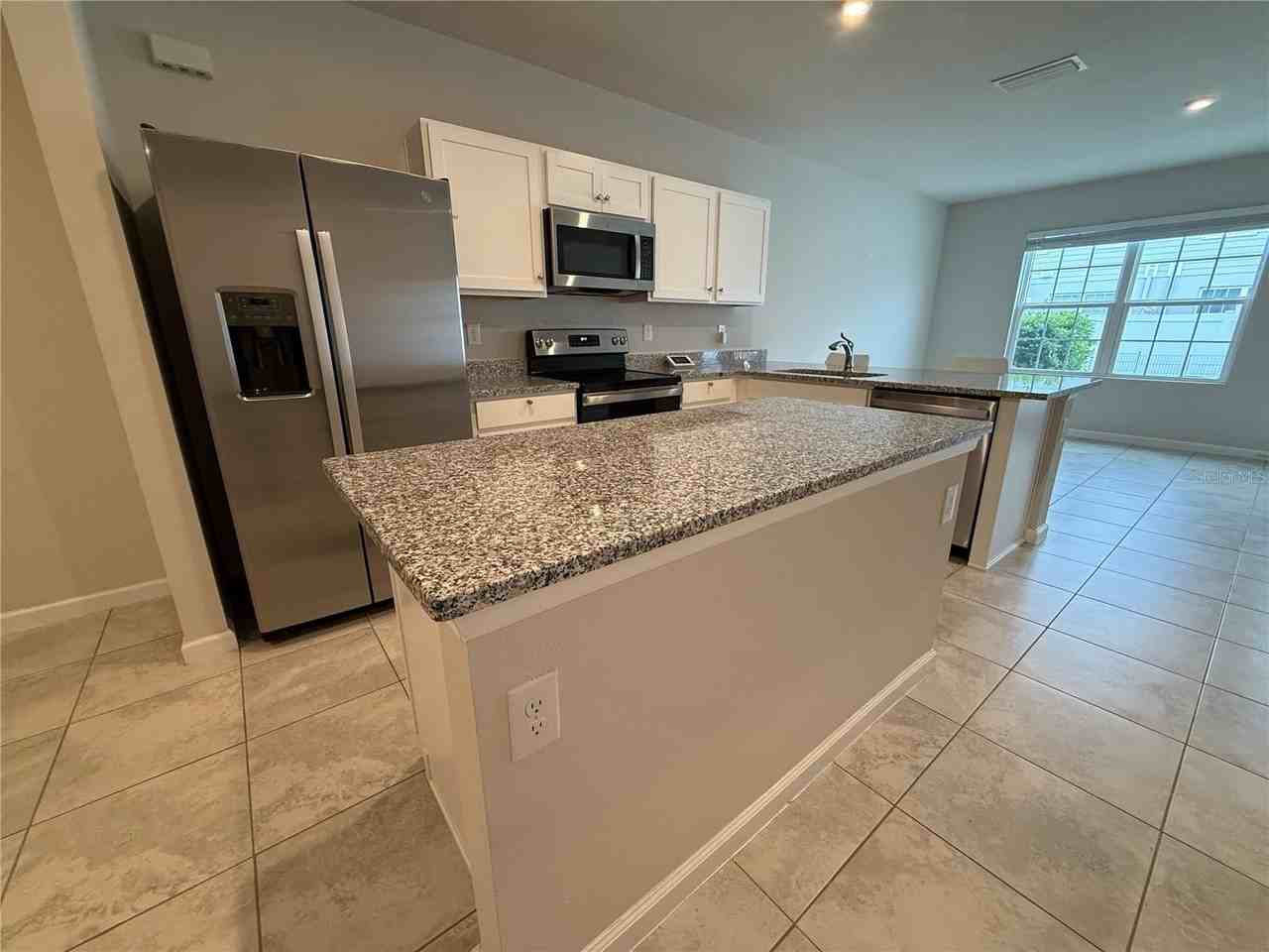 4724 Old Blush St - Photo 5 of 30