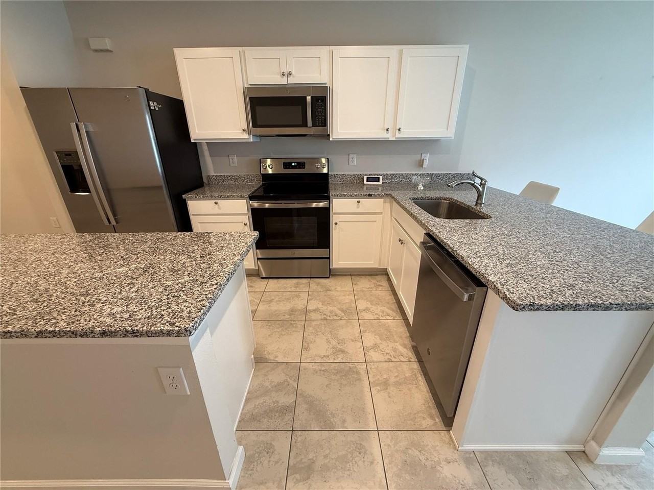 4724 Old Blush St - Photo 6 of 30