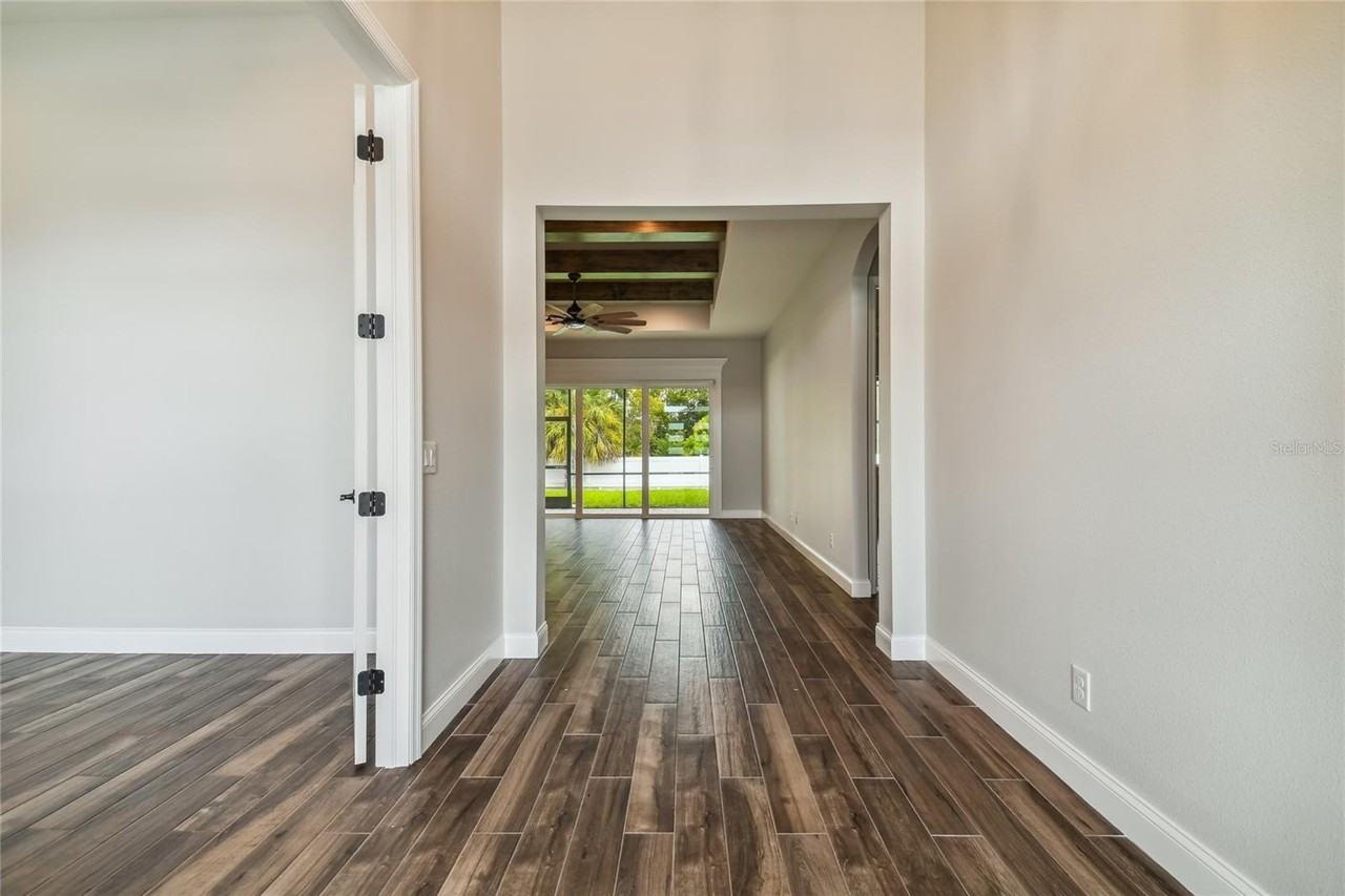 5054 Siesta Pl - Photo 2 of 40