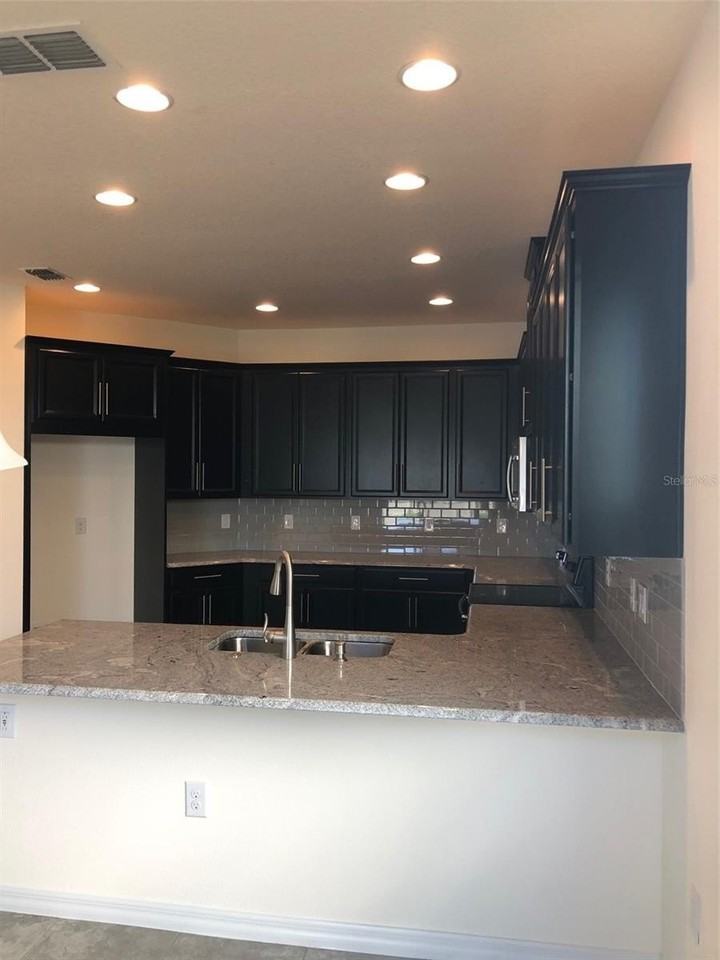 459 Rocky Grove Ln - Photo 2 of 25