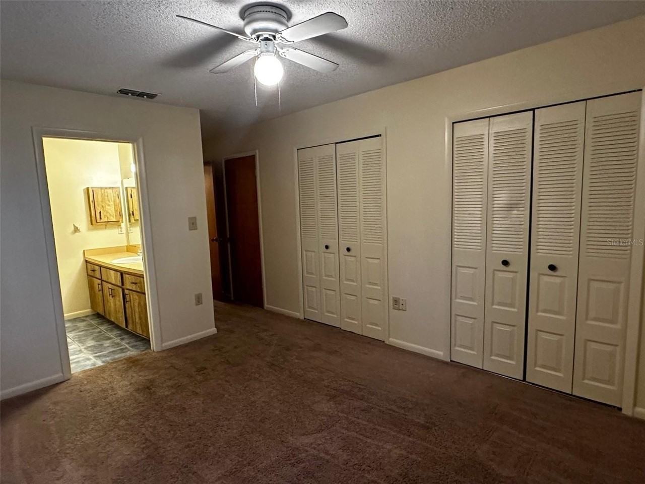 26 Kristin Ln - Photo 5 of 10