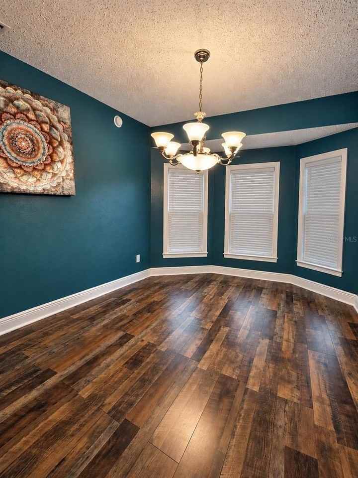 1371 Tartan Ave - Photo 4 of 10