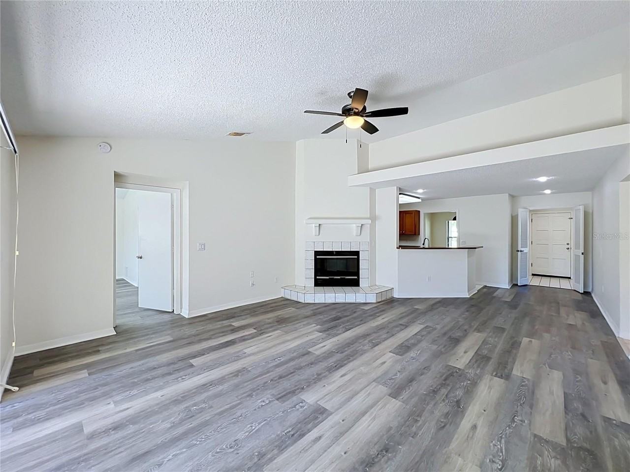 3612 Biscayne Dr - Photo 3 of 36