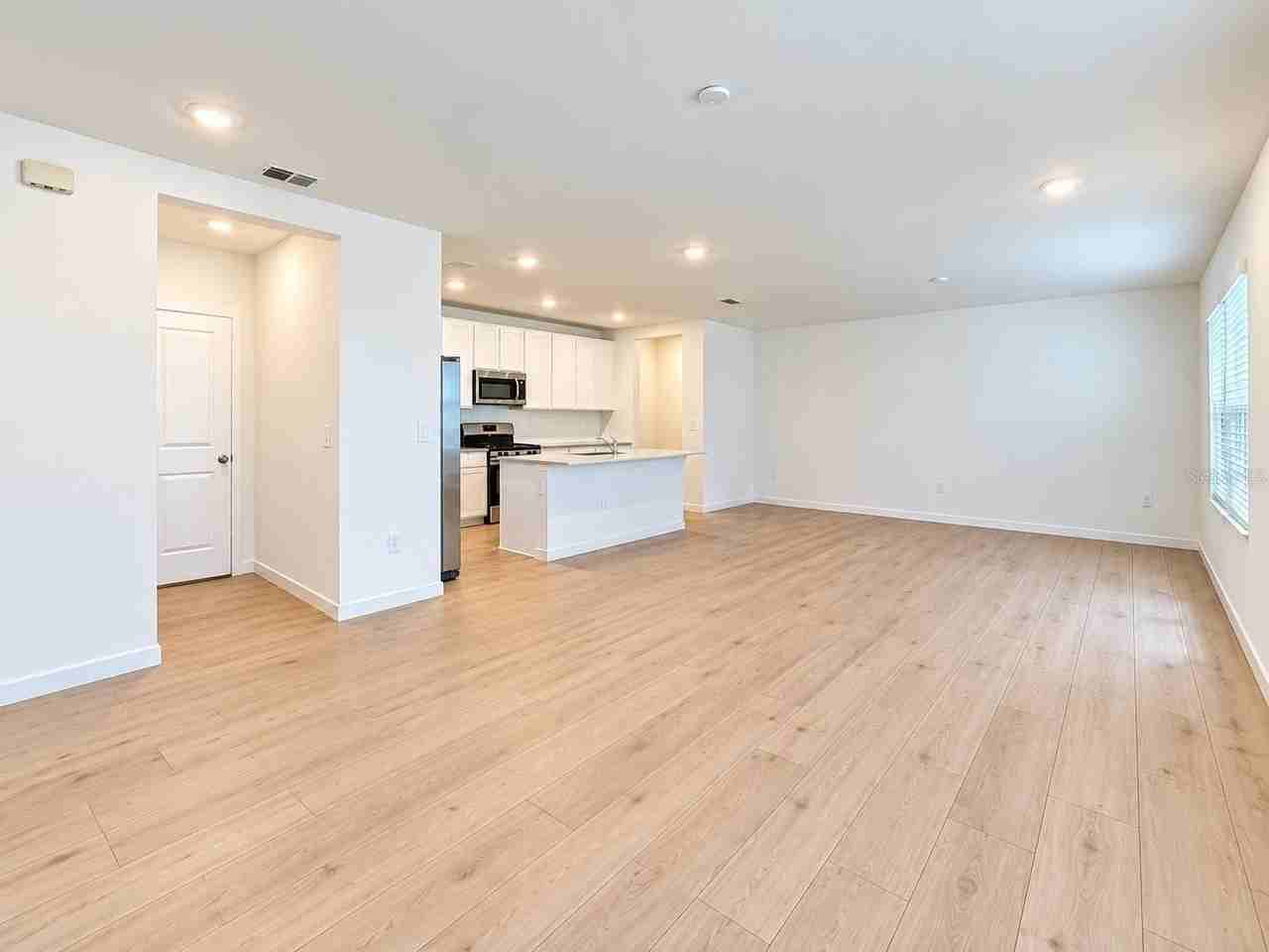 4463 Elliotts Astor Blvd - Photo 6 of 20