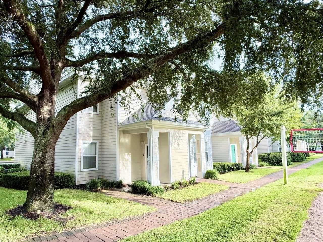 417 Southern Pecan Cir #208 - Photo 3 of 40