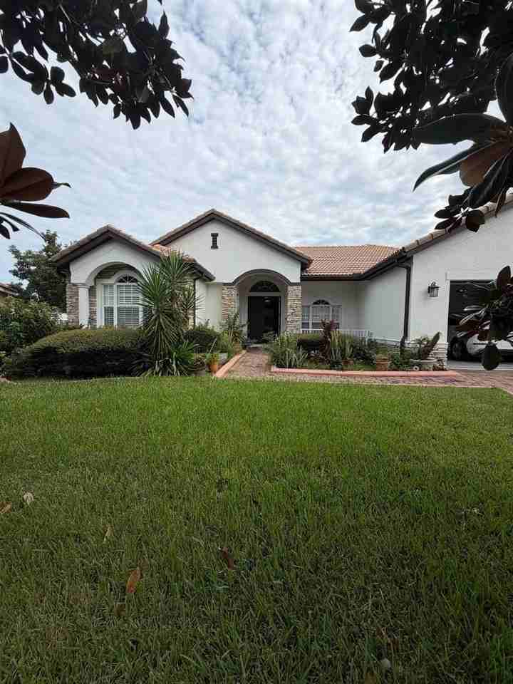 3894 Shoreview Dr - Photo 2 of 24