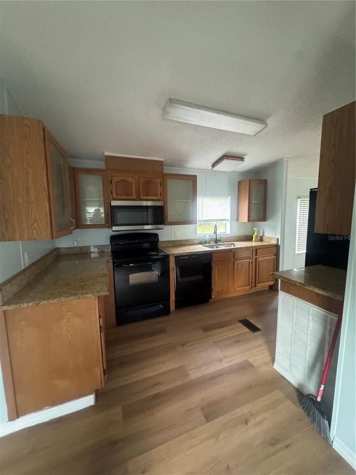 2360 Plum Ave - Photo 3 of 7