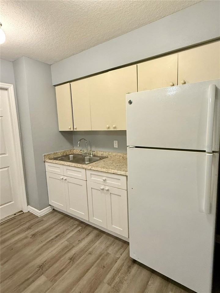 3514 E Mohawk Ave - Photo 4 of 16