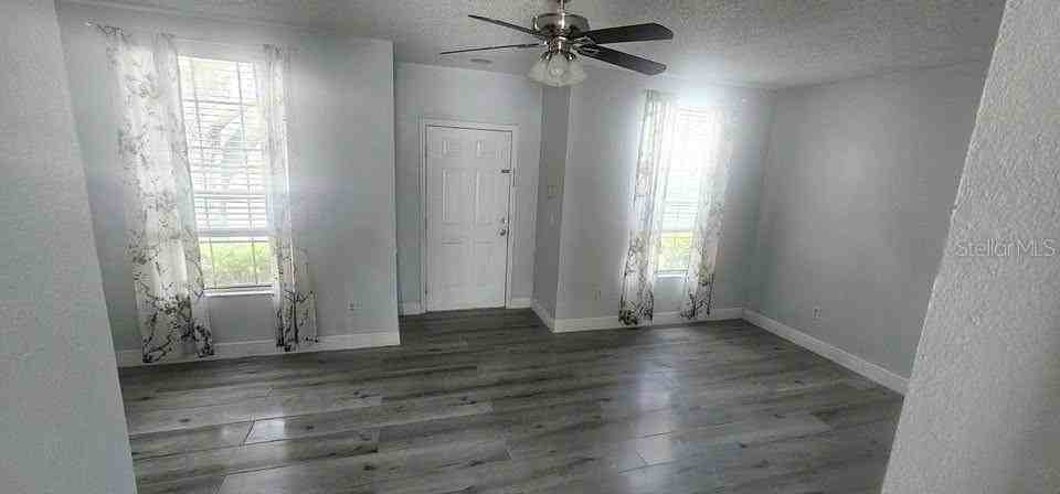 30132 Barnaby Ln - Photo 2 of 9