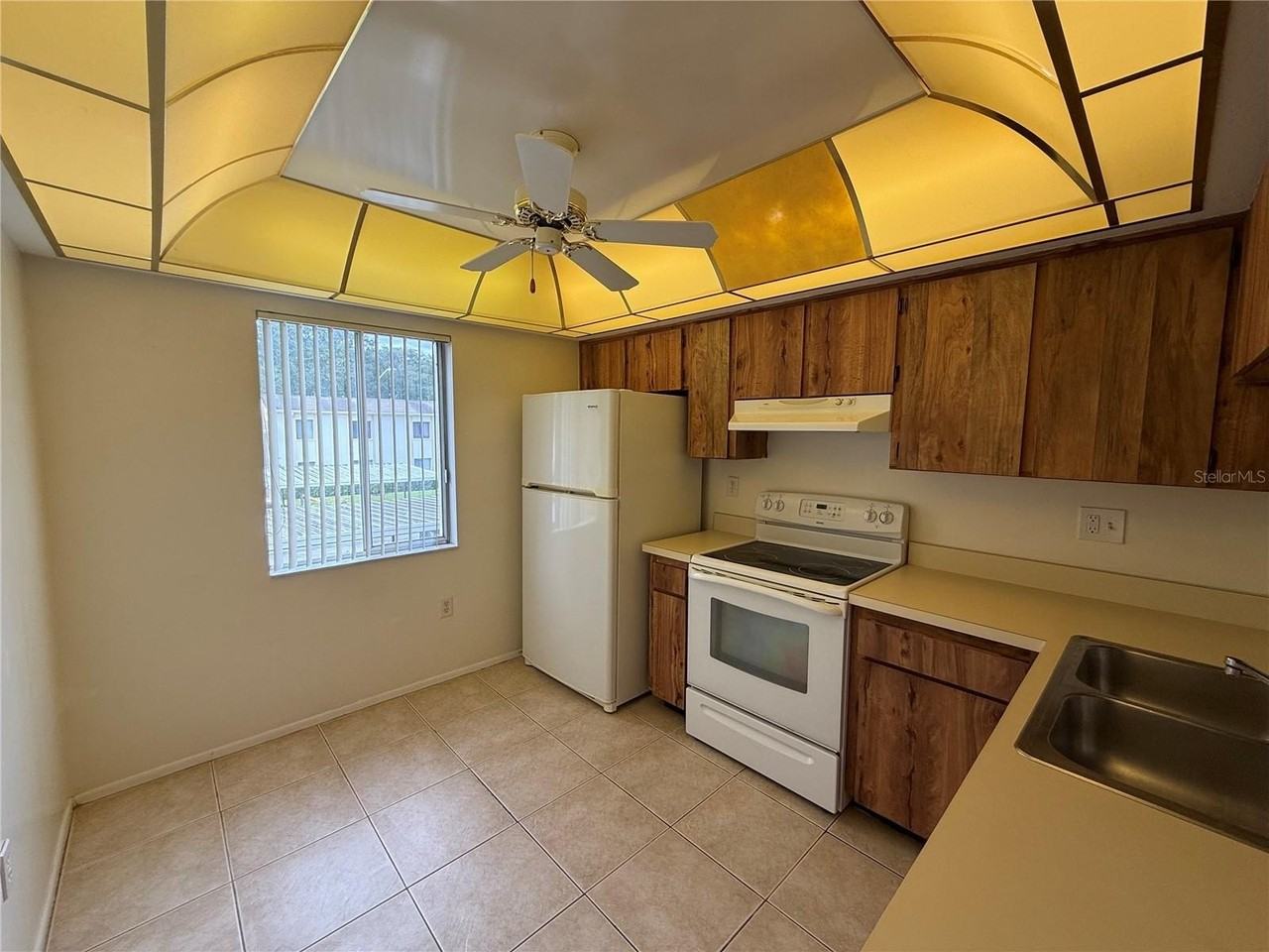 208 Cypress Ct #208 - Photo 7 of 25
