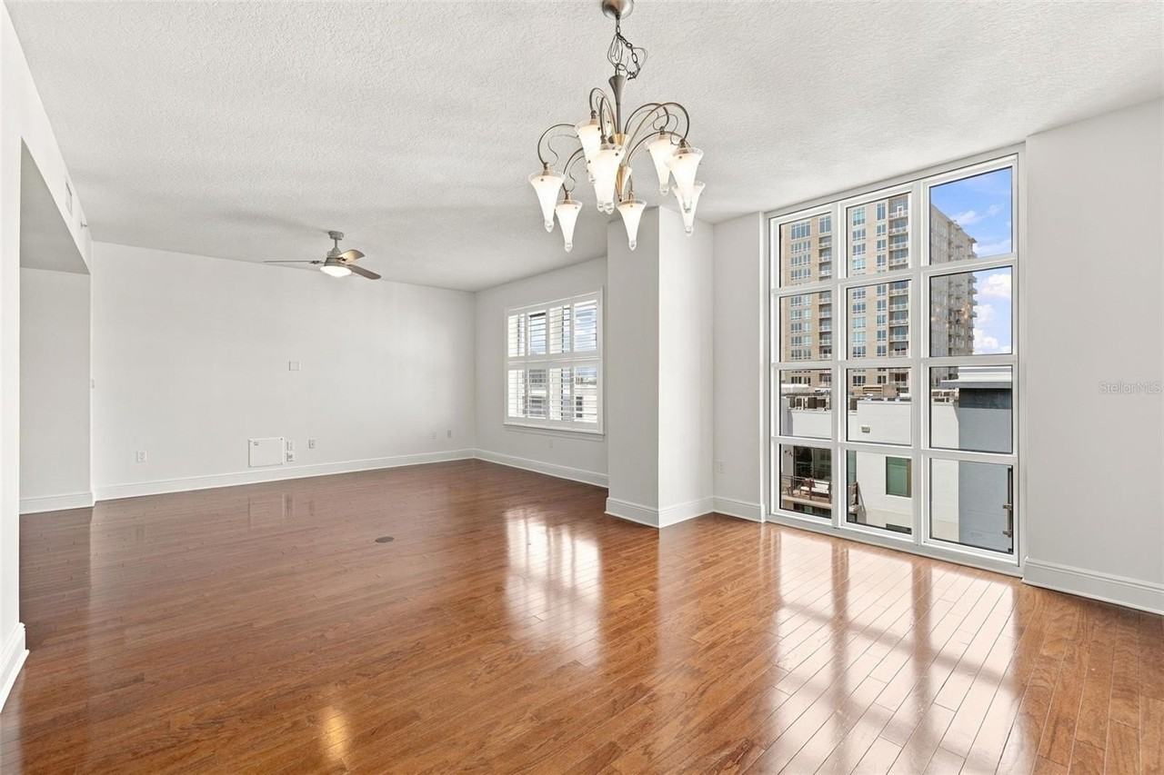 1227 E Madison St #903 - Photo 6 of 50