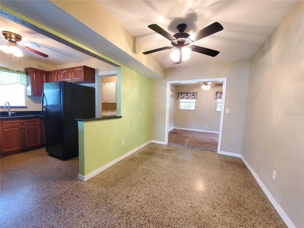 10931 N Edison Ave - Photo 7 of 23
