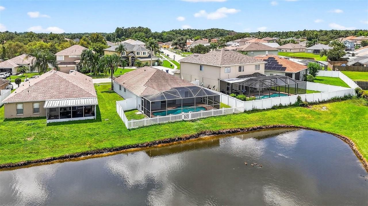 1434 Ocean Reef Rd - Photo 6 of 50