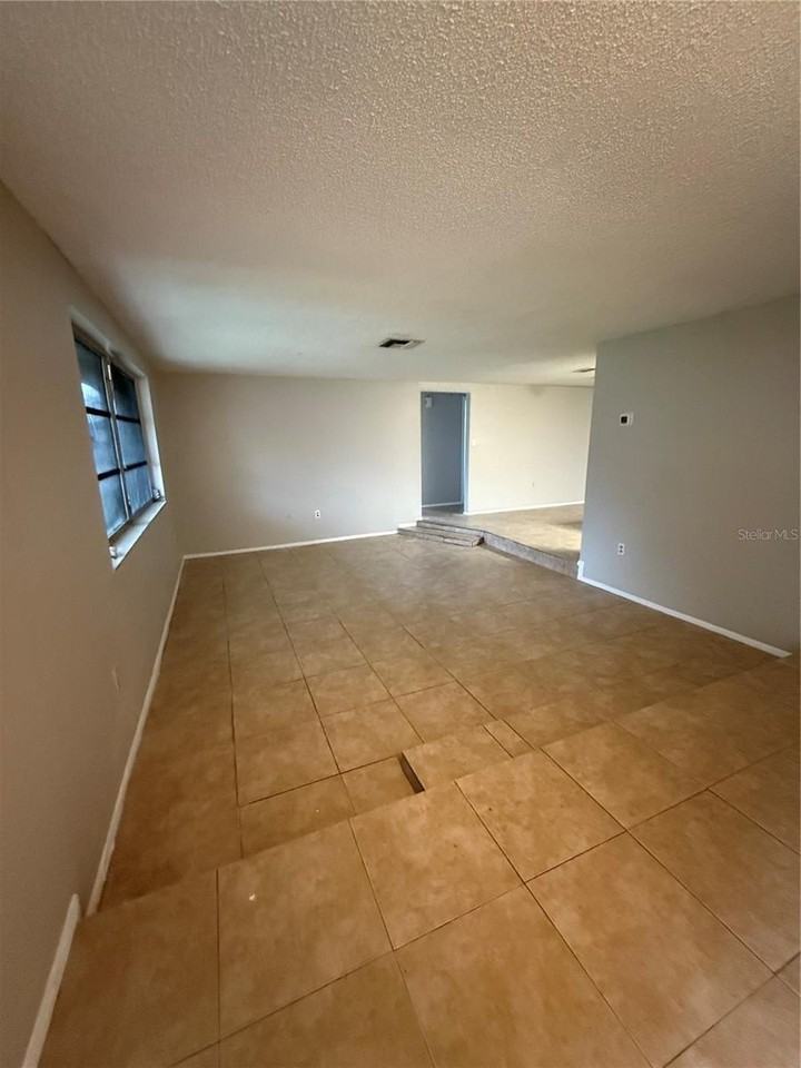 3425 Woodcock Dr - Photo 2 of 17