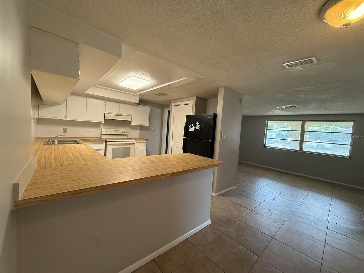 3425 Woodcock Dr - Photo 3 of 17