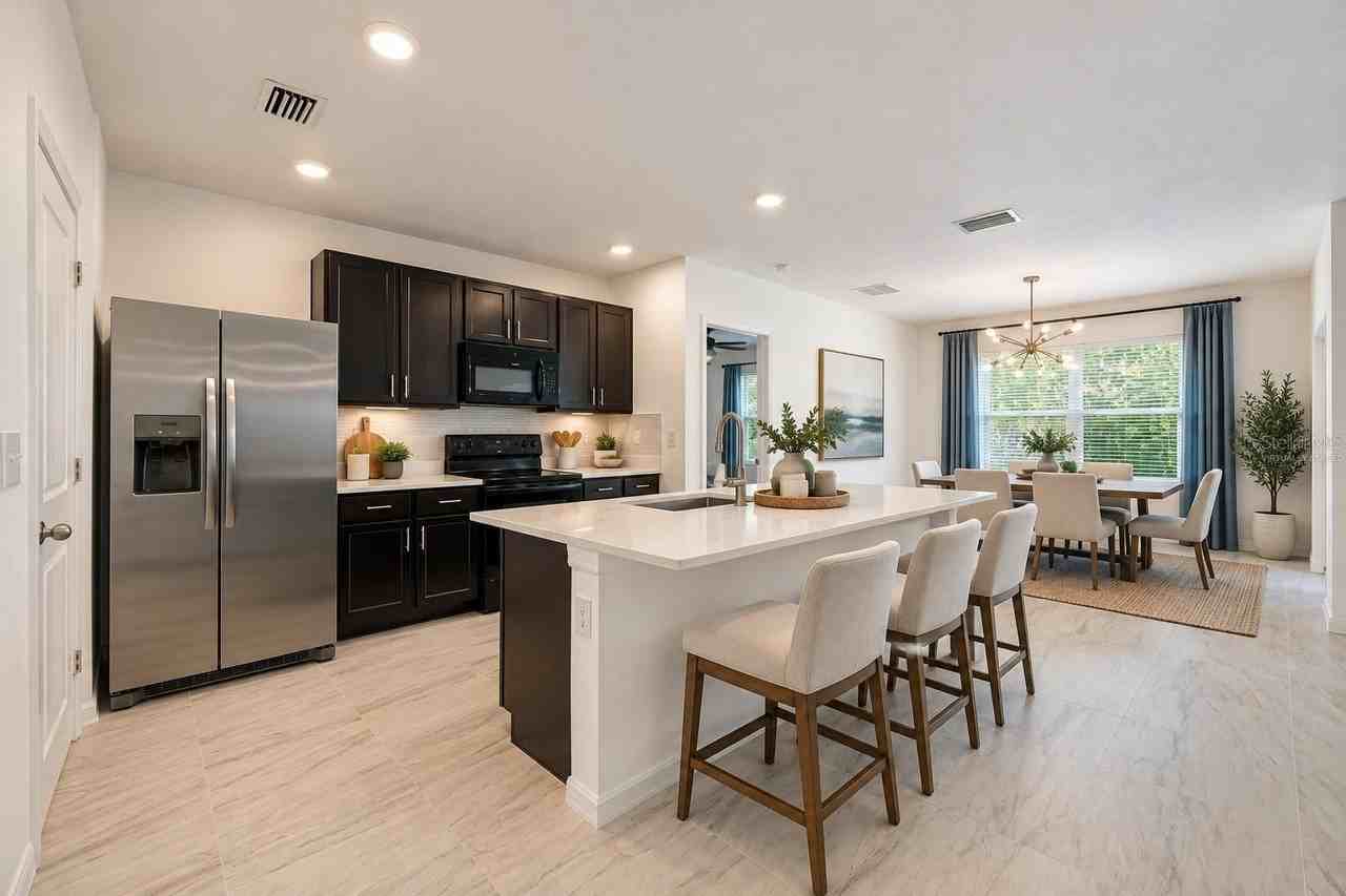605 Blue Point Dr - Photo 5 of 50