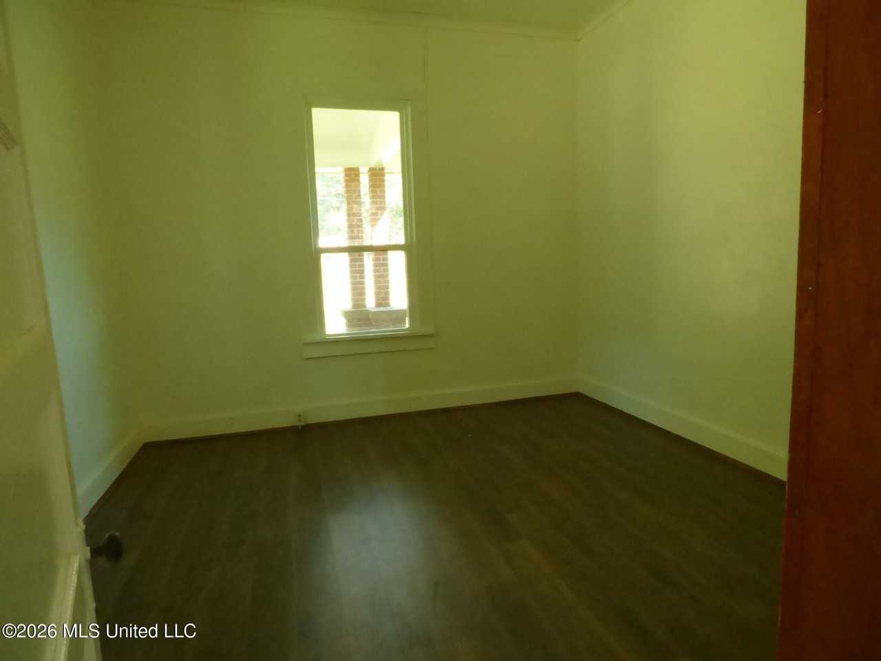 628 Avenue A - Photo 3 of 12