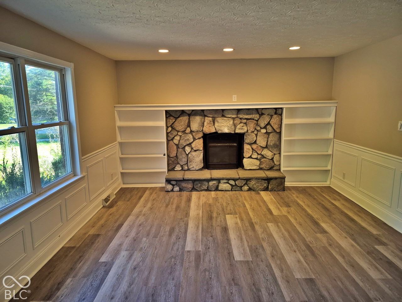 4377 W Fairview Rd - Photo 3 of 22