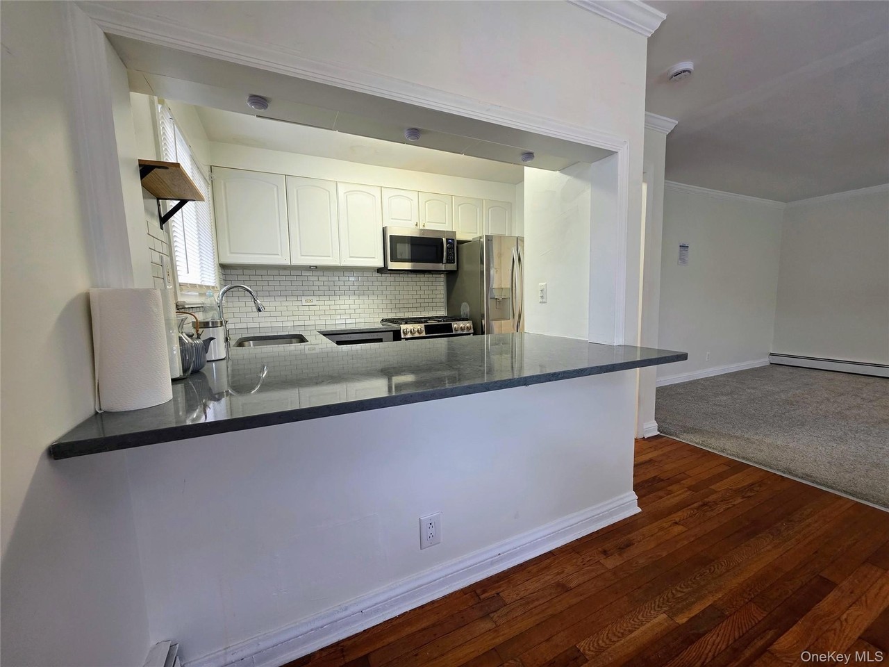 537 E Chester St - Photo 4 of 16