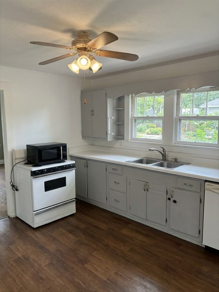 1705 Mcdowell St #1 - Photo 3 of 22