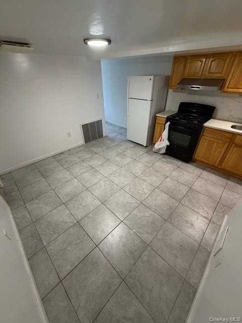 537 117th St - Photo 5 of 8