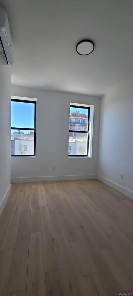 520 New Jersey Ave #2-3 - Photo 3 of 5