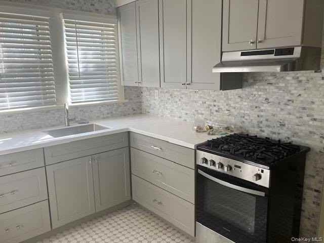 17 Roslyn Dr #1 - Photo 2 of 6
