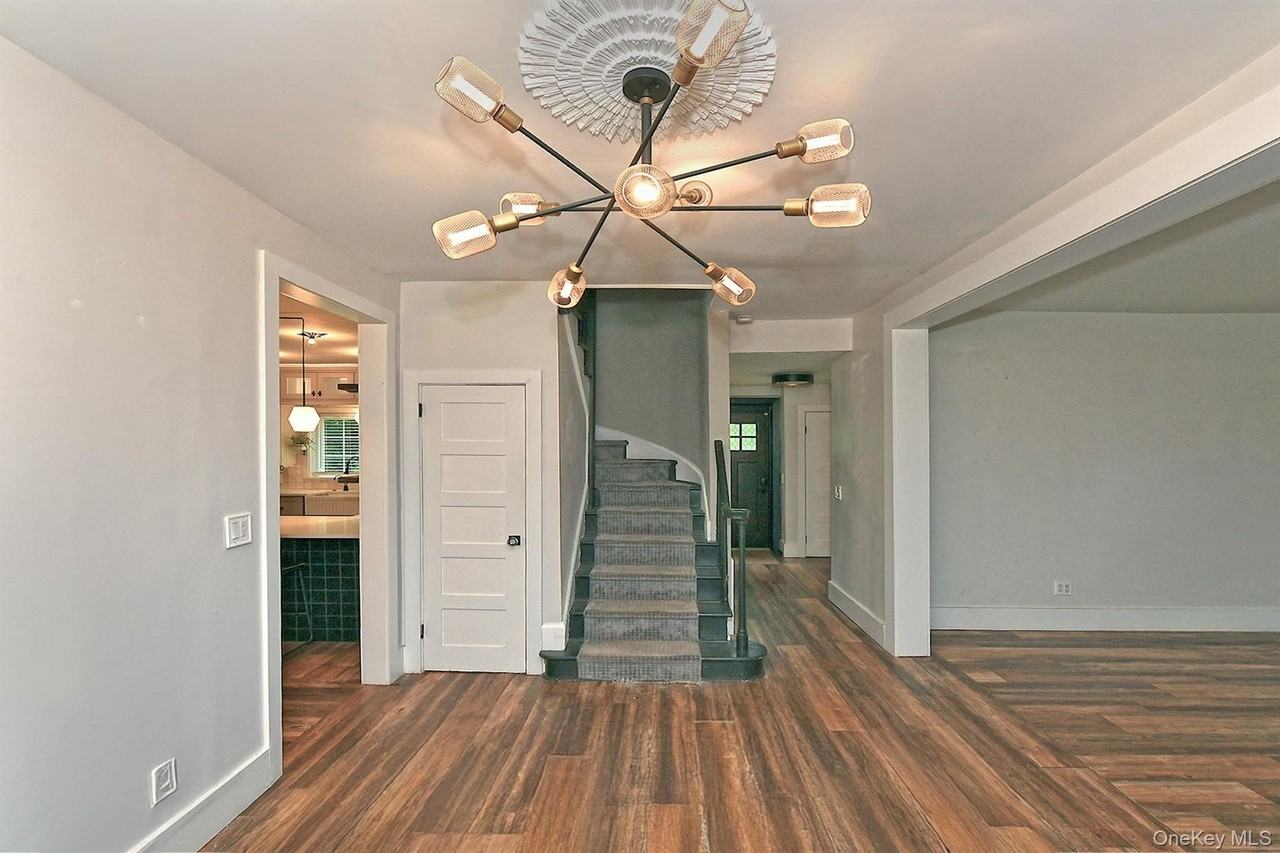 3 Beacon Hill Rd - Photo 6 of 44