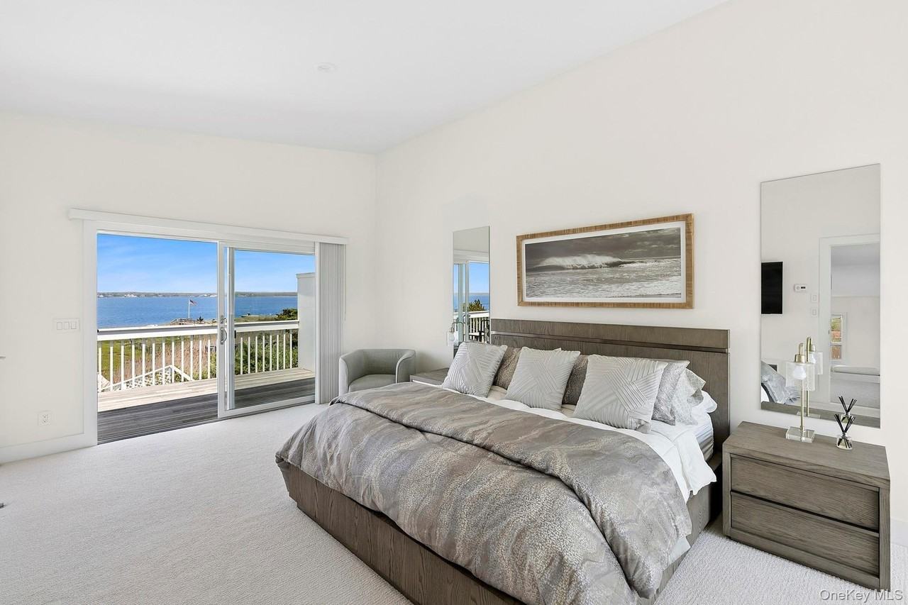 588 Dune Rd - Photo 6 of 27