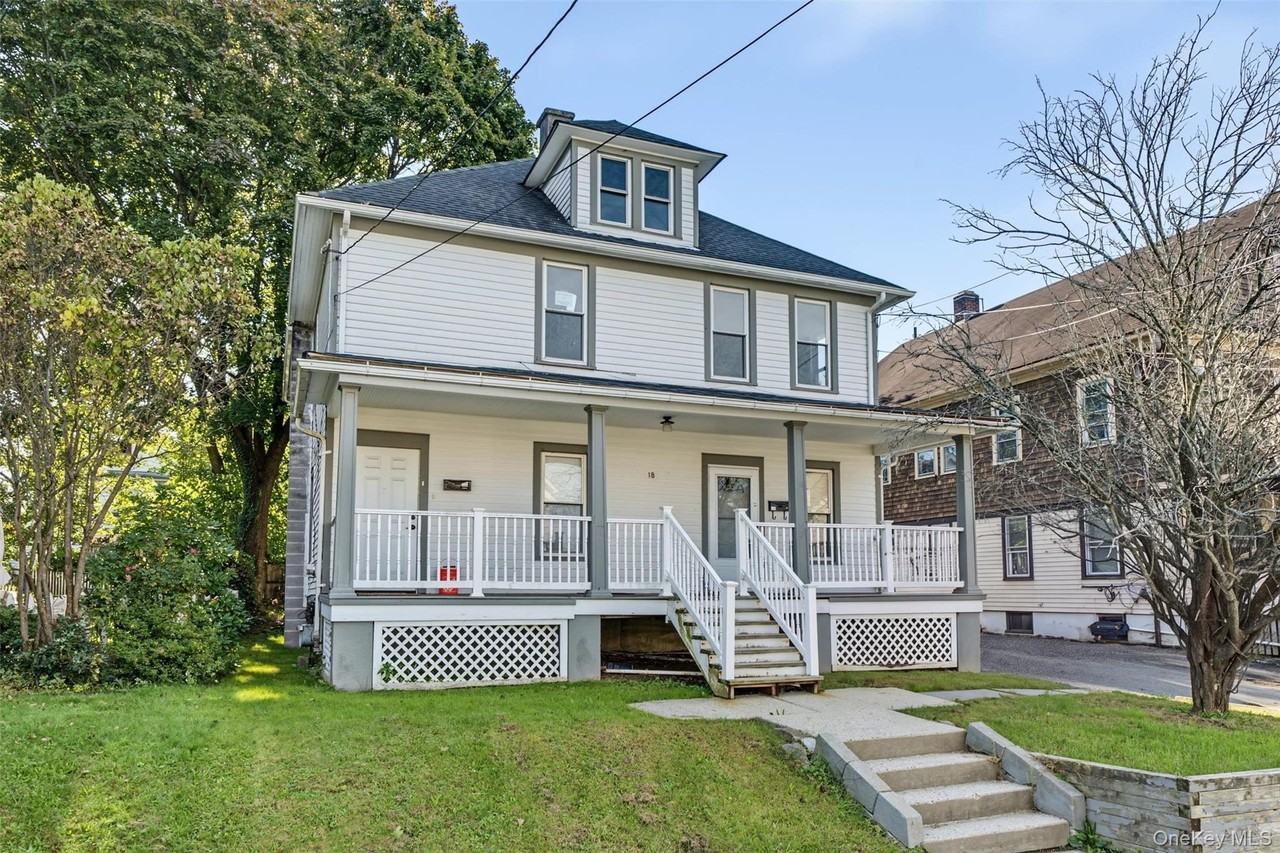 18 Chestnut St #LEFT - Photo 3 of 23
