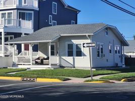 featured image of 200 15th Ave