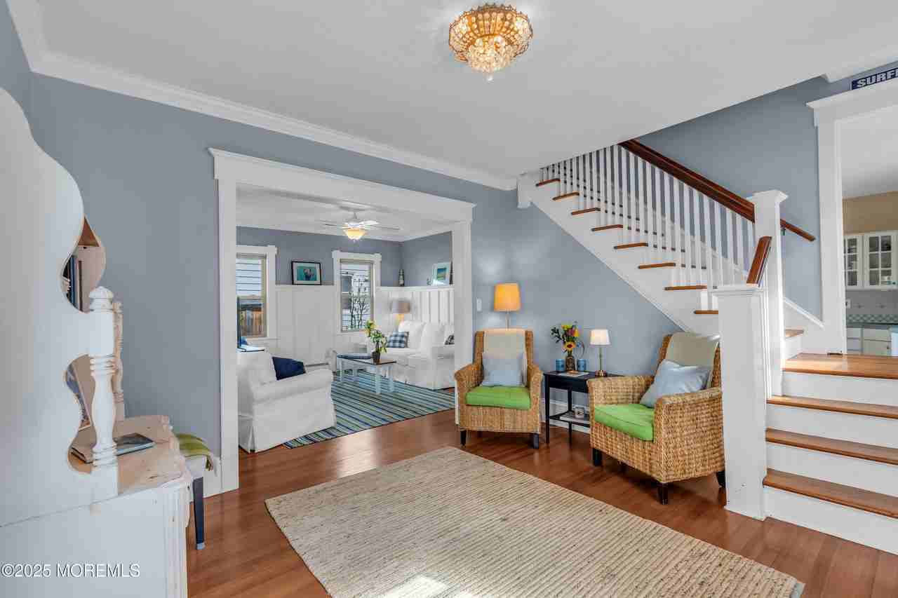 39 E End Ave - Photo 5 of 19