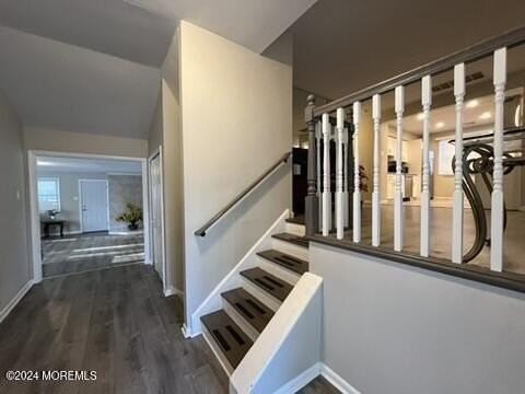 109 Cates Rd - Photo 7 of 50