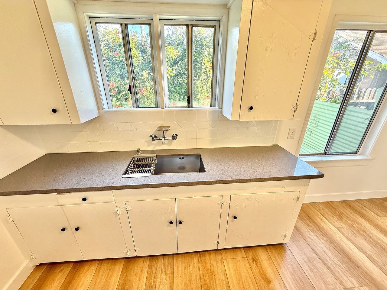 266 W Sepulveda St #1 - Photo 7 of 10