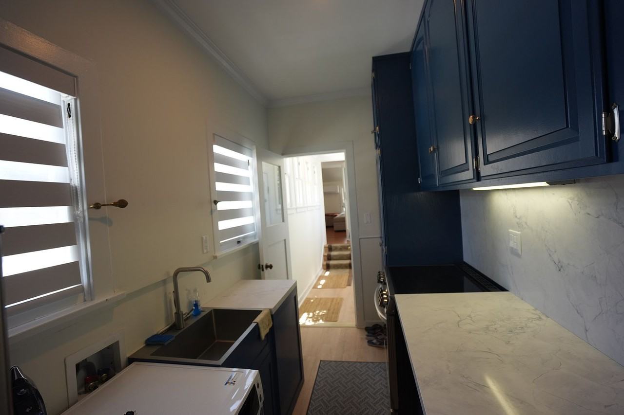800 S Citrus Ave #1 - Photo 3 of 10