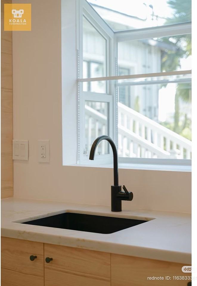 1152 W Kensington Rd #1 - Photo 6 of 8