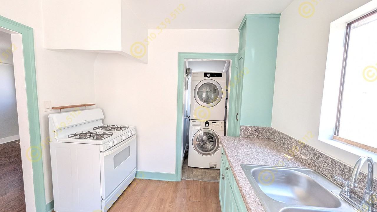 1234 N Kenmore Ave #1 - Photo 7 of 10