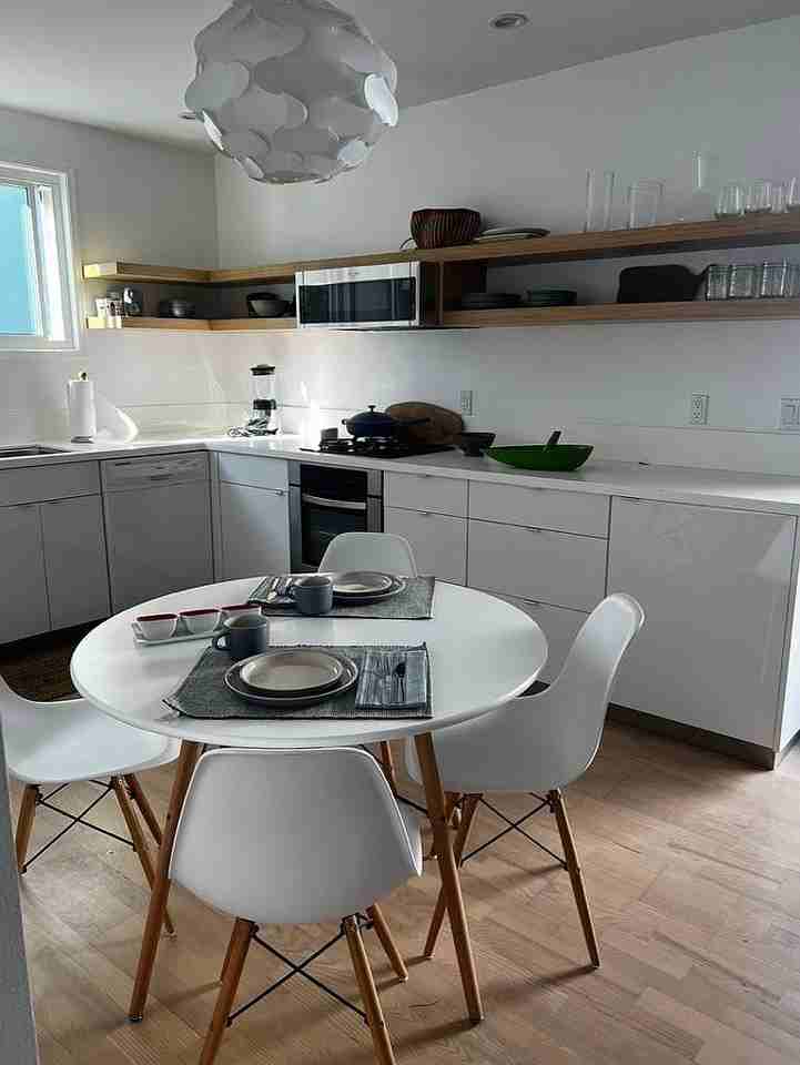 1246 Palms Blvd #1 - Photo 7 of 10