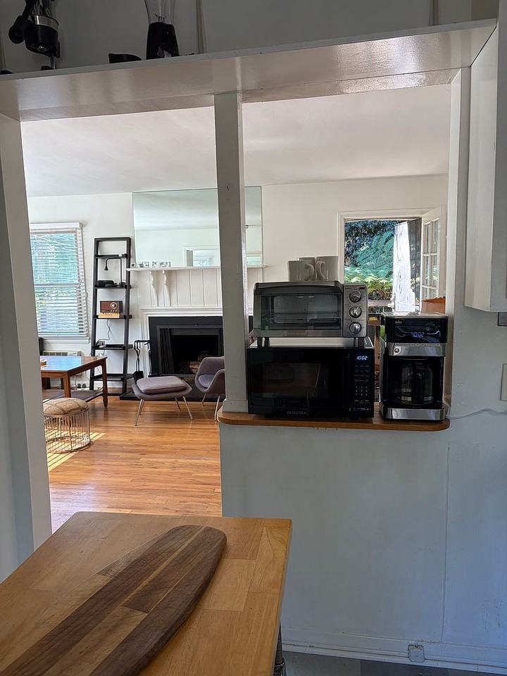 1637 Rendall Pl #1 - Photo 5 of 10