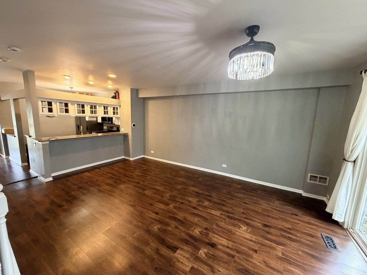2518 Carrolwood Rd - Photo 4 of 9