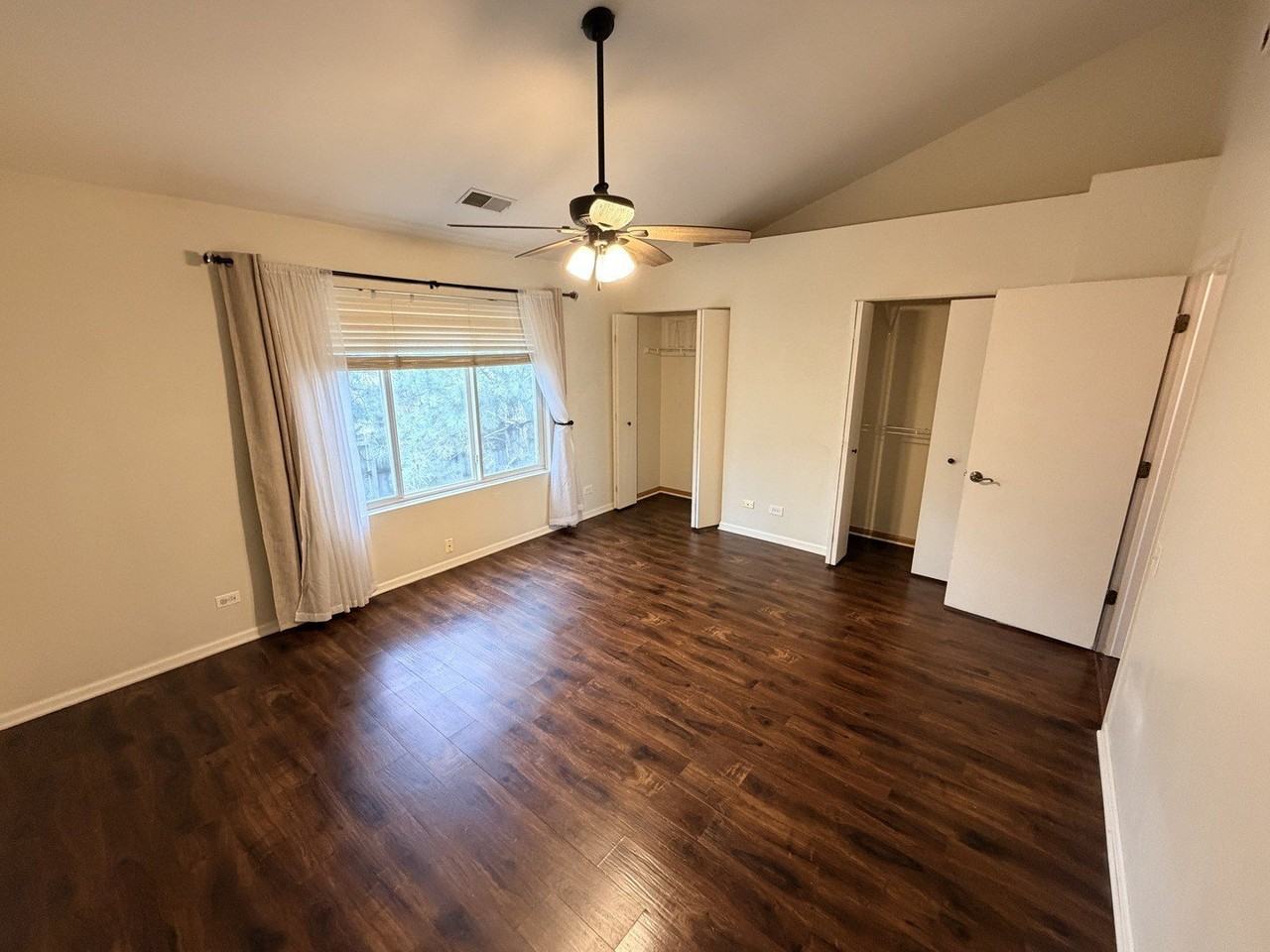 2518 Carrolwood Rd - Photo 6 of 9