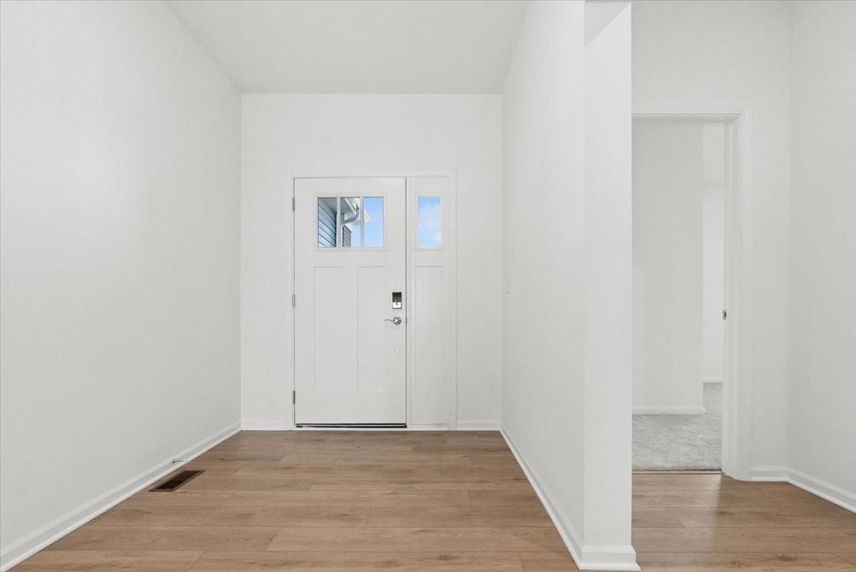 15042 S Darr Dr - Photo 2 of 14