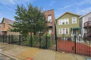 2443 W Arthington St #BS - Photo 1 of 1