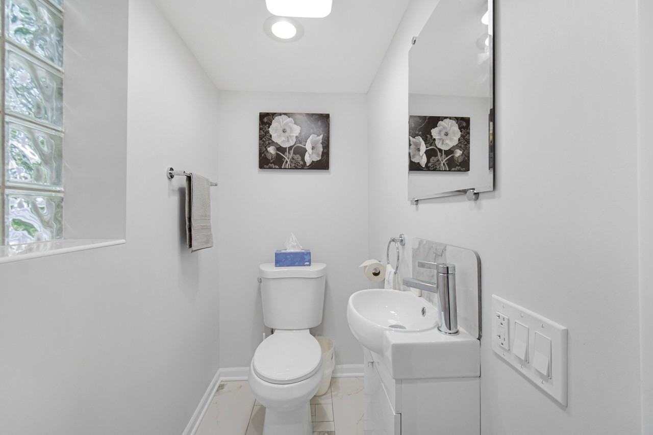 1846 Wesley Ave #3 - Photo 6 of 12