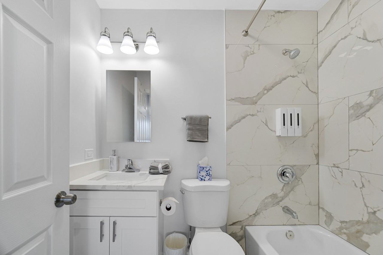 1846 Wesley Ave #3 - Photo 7 of 12