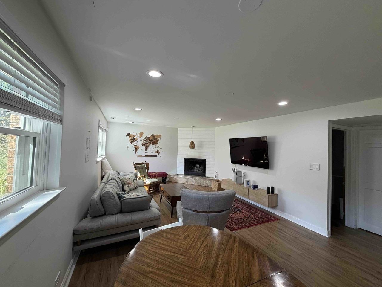 3927 Crestwood Dr - Photo 4 of 25